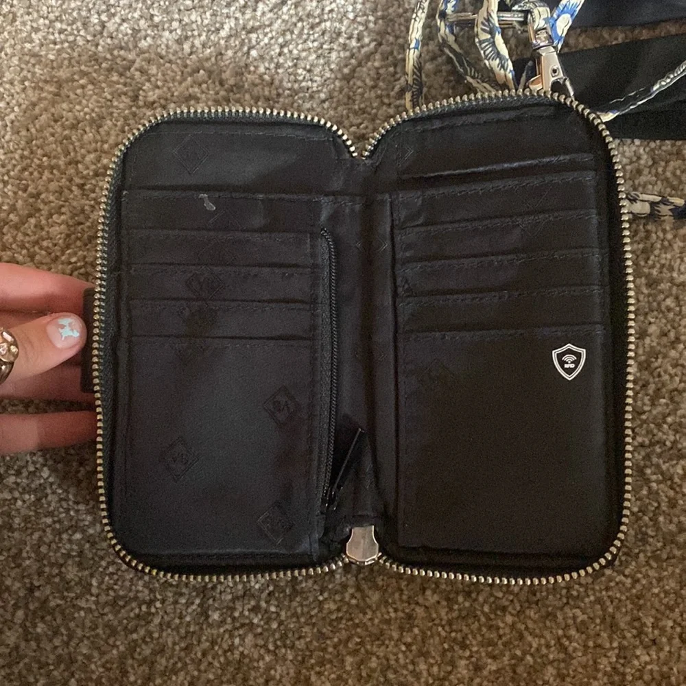 Vera Bradley wallet - Picture 3 of 4